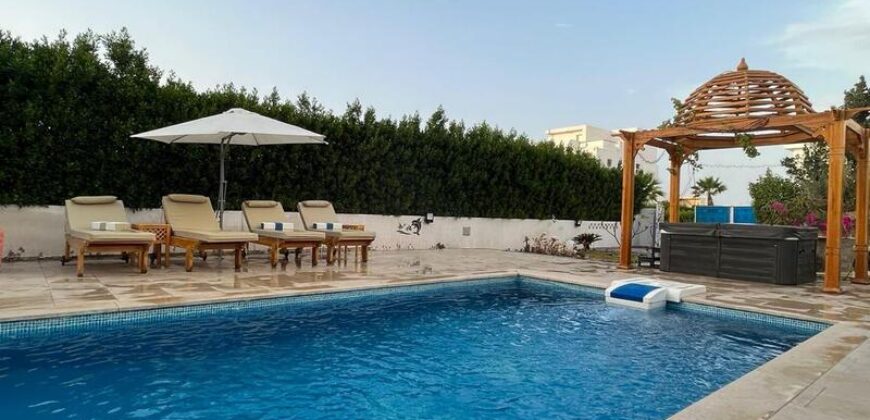 Luxurious Villa For Sale In Amaros Sahl Hasheesh