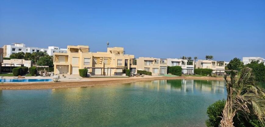 Villa With Lagoon View For Sale In Tawila, El Gouna