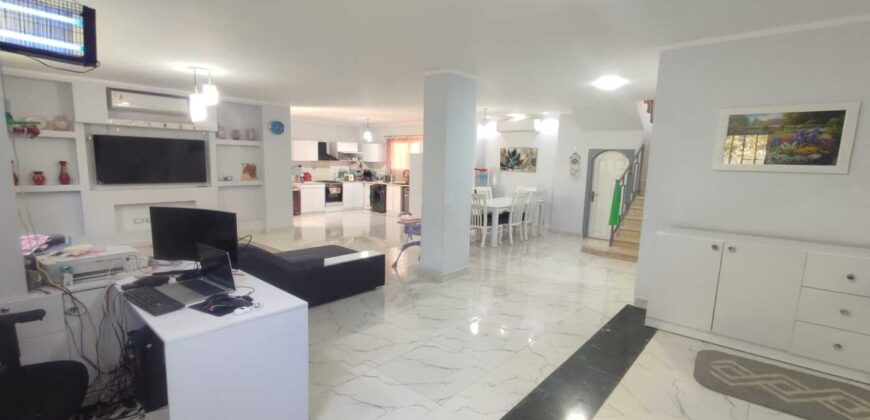 Villa for Sale in El Hadaba Hurghada – Garden & Roof
