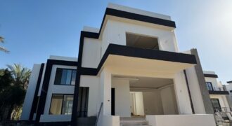Villa for Sale in Fanadir Aqua | Beach Access & Hotel Facilities